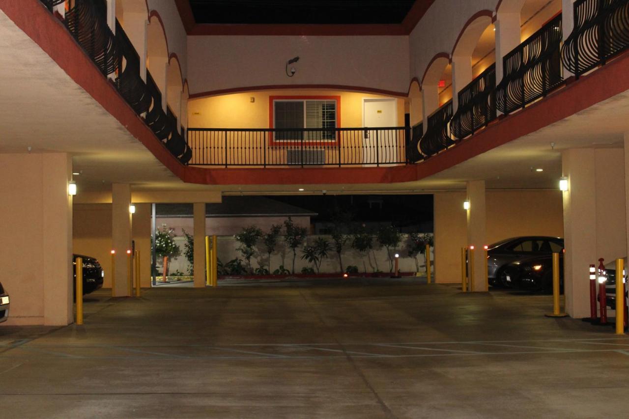 Erth Inn By Aga Maywood Exterior photo